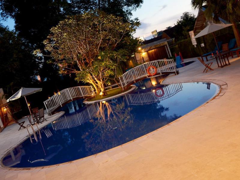 Oyo 743 Garden Guesthouse Maguwo Luaran gambar