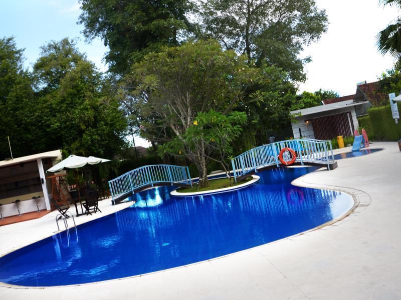 Oyo 743 Garden Guesthouse Maguwo Luaran gambar