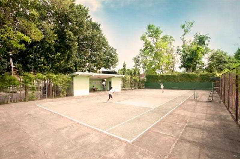 Oyo 743 Garden Guesthouse Maguwo Luaran gambar