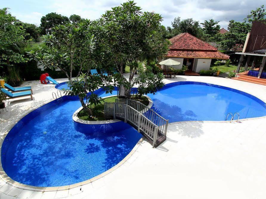 Oyo 743 Garden Guesthouse Maguwo Luaran gambar