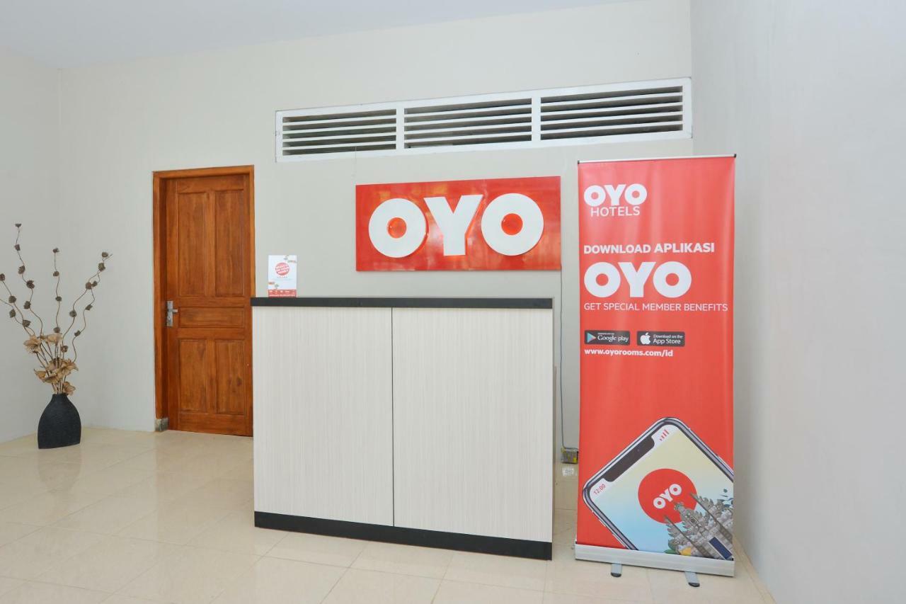 Oyo 743 Garden Guesthouse Maguwo Luaran gambar