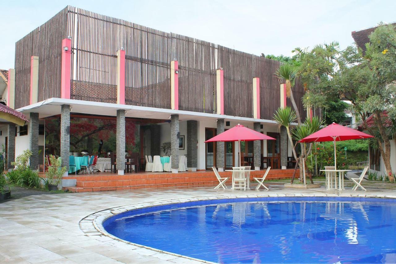Oyo 743 Garden Guesthouse Maguwo Luaran gambar