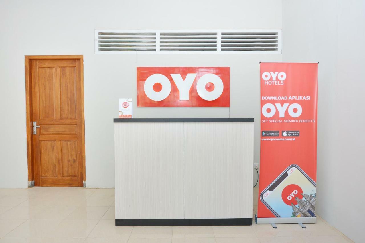 Oyo 743 Garden Guesthouse Maguwo Luaran gambar