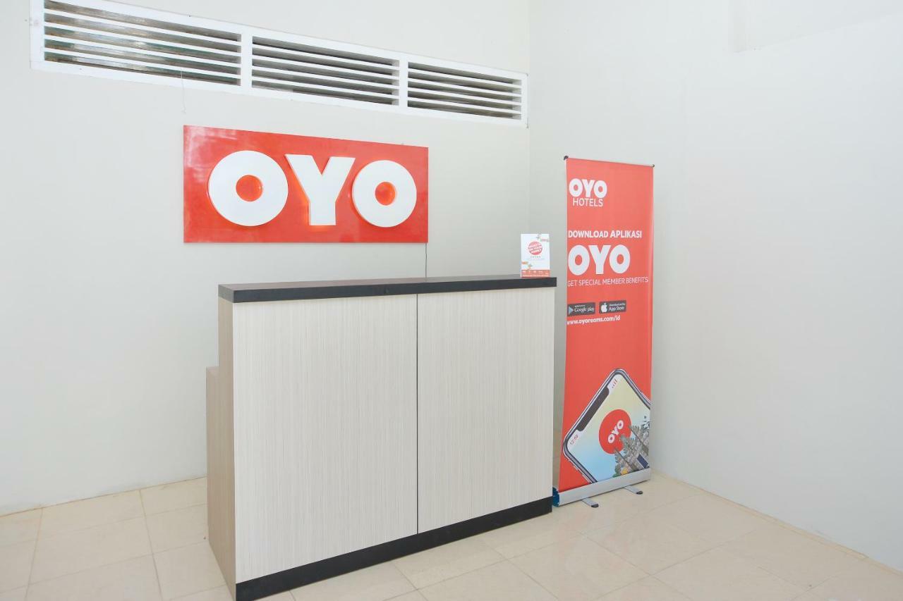 Oyo 743 Garden Guesthouse Maguwo Luaran gambar