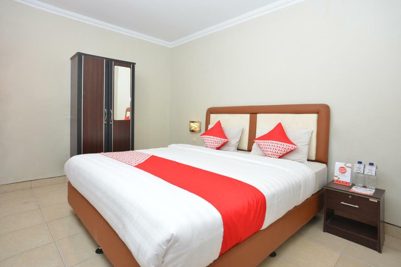 Oyo 743 Garden Guesthouse Maguwo Luaran gambar