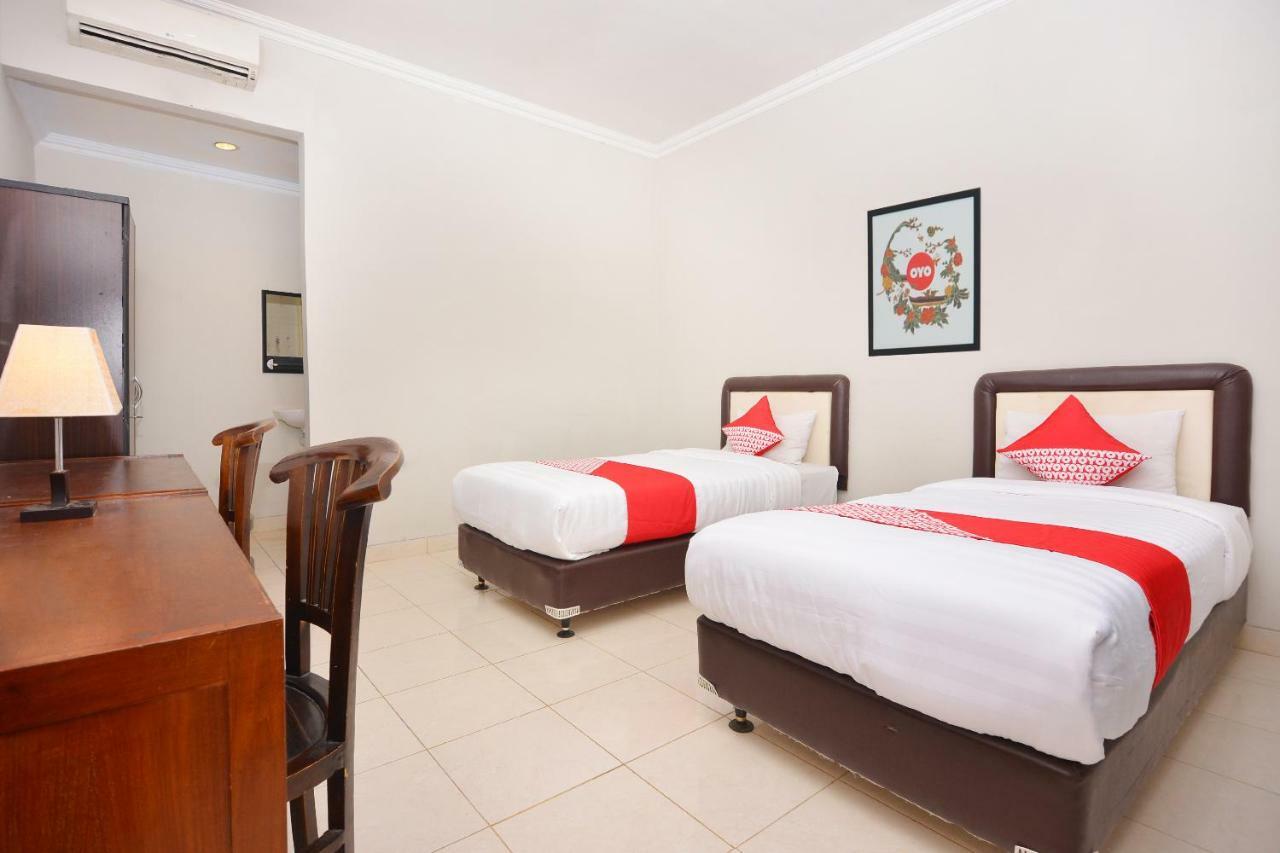 Oyo 743 Garden Guesthouse Maguwo Luaran gambar